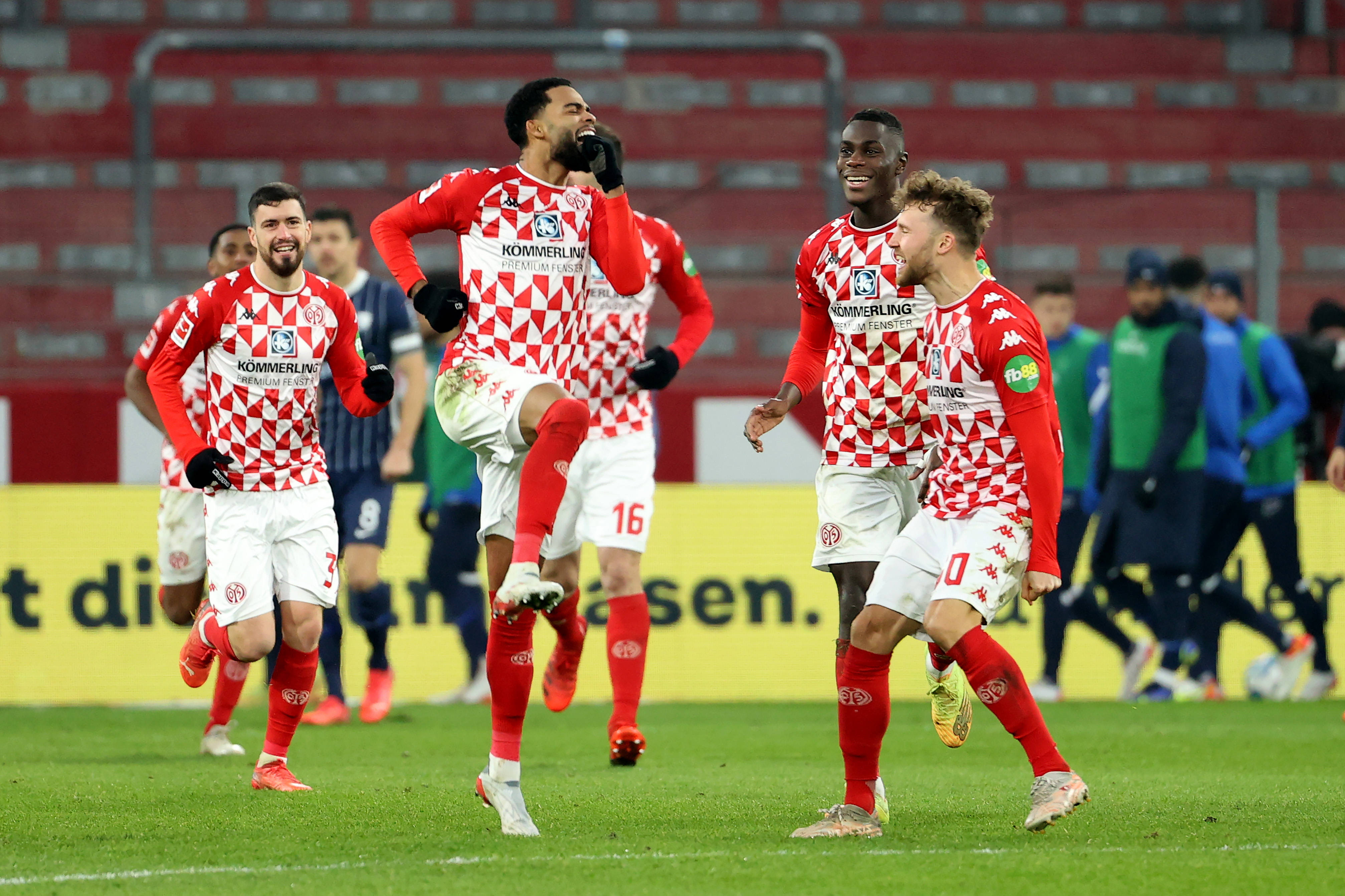 九游官网赛前意甲焦点战；法兰克福完成状态回暖；细节曝光；轮换策略被讨论的简单介绍