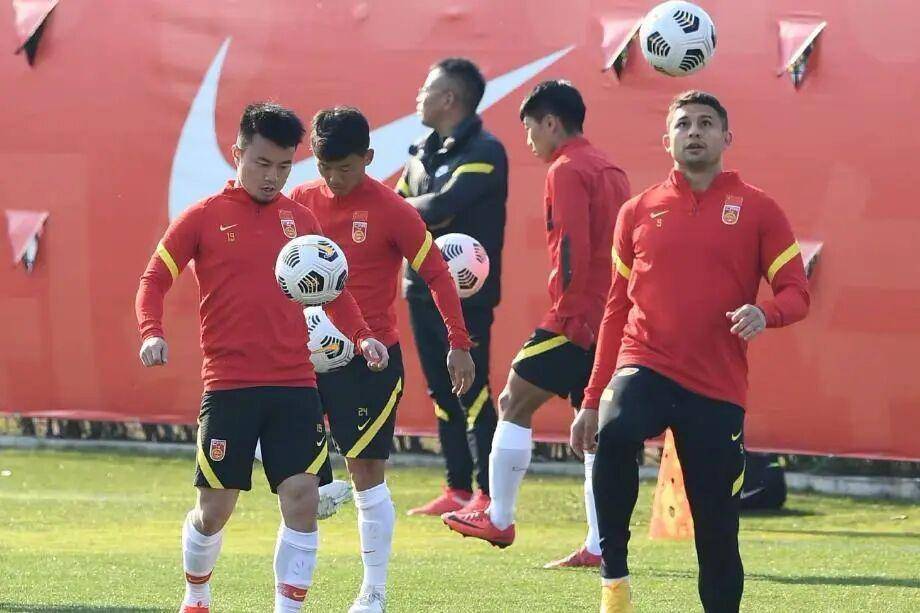 九游娱乐官方网站包含里程碑夜新奥尔良鹈鹕状态回暖，法国杯关键时刻刷纪录，球迷炸锅，年轻球员得到机会的词条